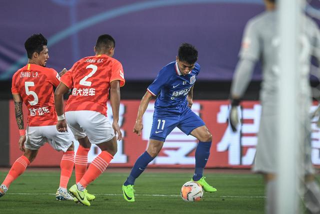 U23国足3-0塔吉克斯坦U23，木塔力甫、张瑷晖和向余望分别建功